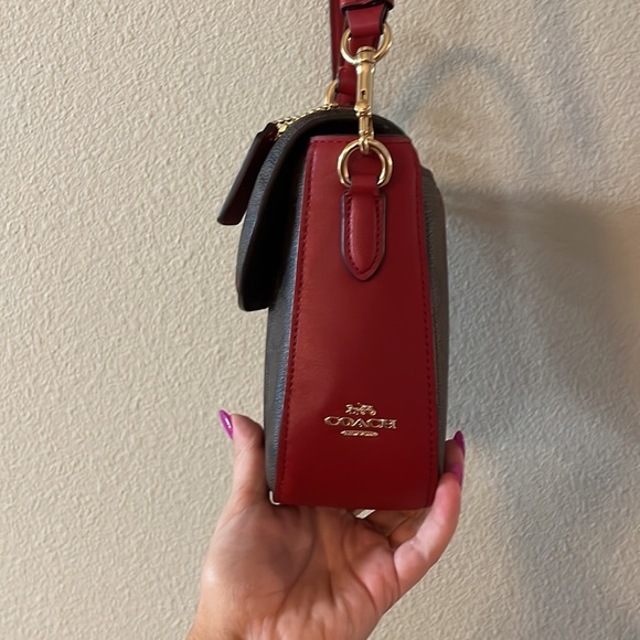 Host Pick 9/16!!!🎉🎊 Coach Top Handle Quilted Marlie Purse - Picture 8 of 11